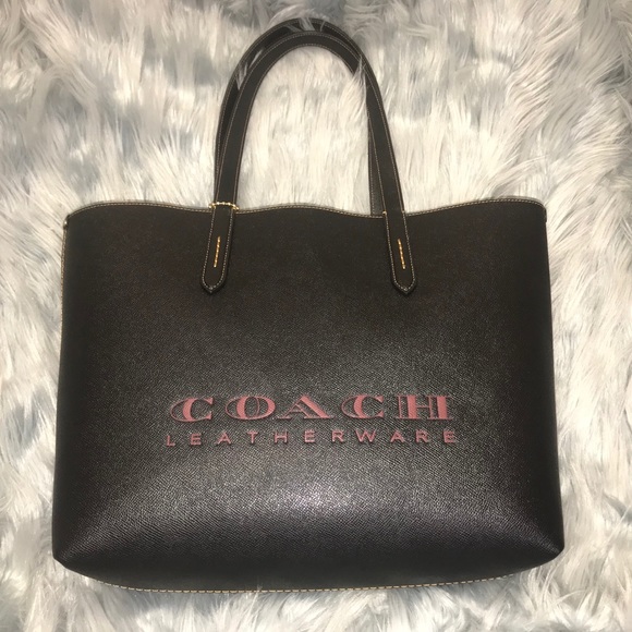 Coach Handbags - Genuine Coach leather tote bag